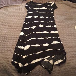 Black and white kensie dress , medium